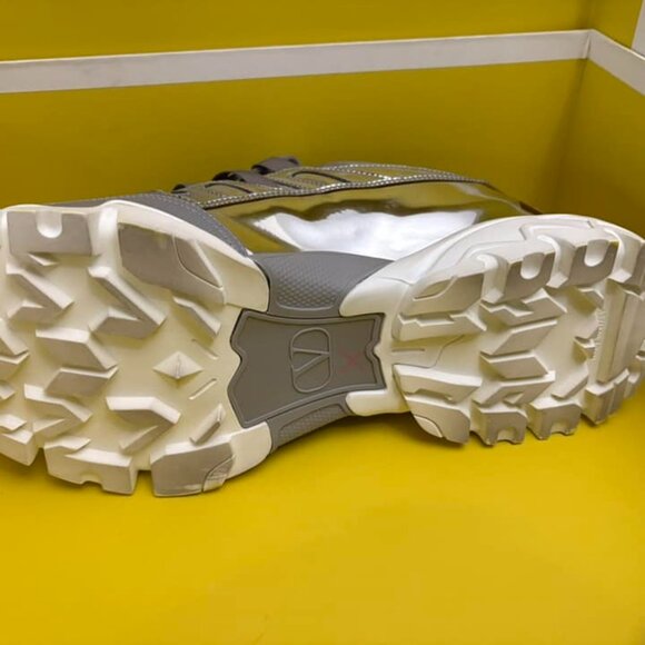 Valentino Garavani x Undercover Climber Sneaker - Picture 14 of 16